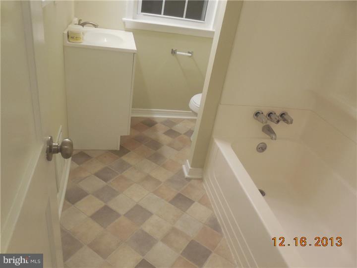 55 Stanford Road Cherry Hill, NJ 08034 - Photo 8 of 9