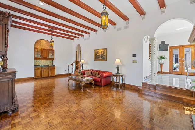 $3,250,000 | 23 Polo Drive, South Barrington, IL 60010