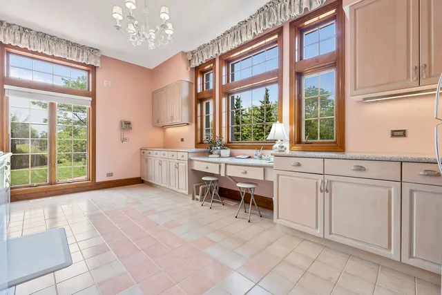 $3,250,000 | 23 Polo Drive, South Barrington, IL 60010