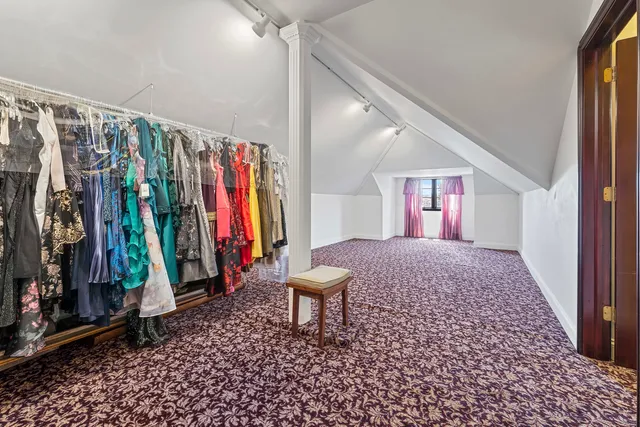 $3,250,000 | 23 Polo Drive, South Barrington, IL 60010