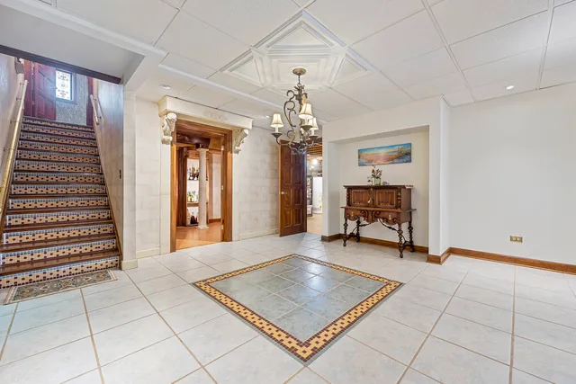 $3,250,000 | 23 Polo Drive, South Barrington, IL 60010