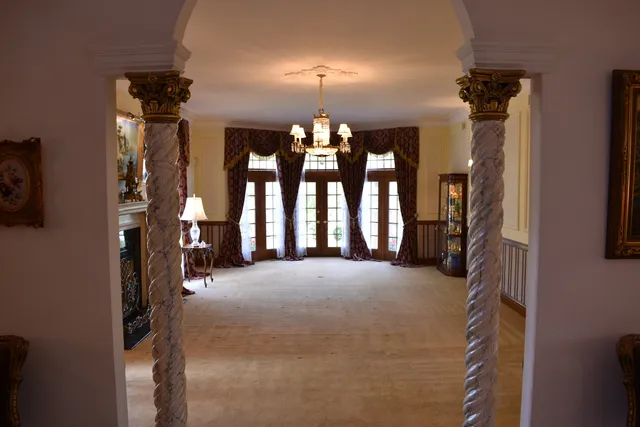 $3,250,000 | 23 Polo Drive, South Barrington, IL 60010