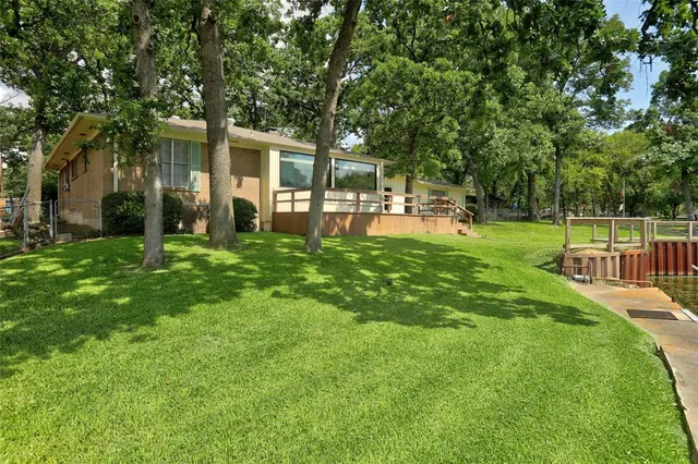 $600,000 | 1208 Atoll Court, Tool, TX 75143