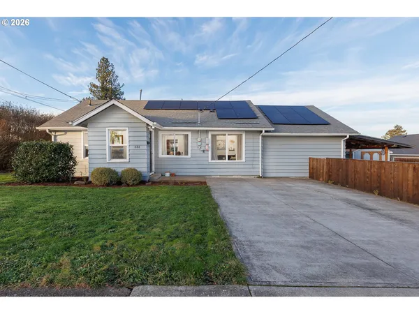 $375,000 | 886 Southwest Birch Street, Dallas, OR 97338