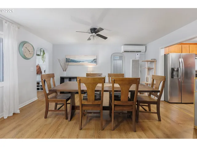 $395,000 | 886 Southwest Birch Street, Dallas, OR 97338