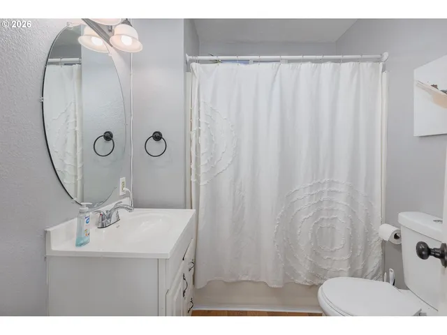 $395,000 | 886 Southwest Birch Street, Dallas, OR 97338