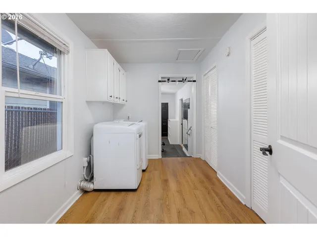 $395,000 | 886 Southwest Birch Street, Dallas, OR 97338