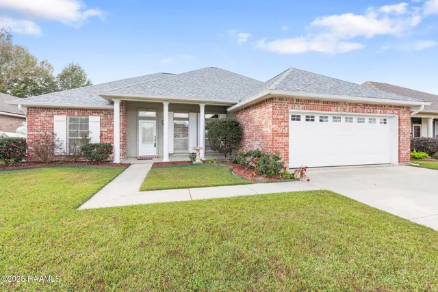 $245,000 | 418 Lauren Drive, Scott, LA 70583