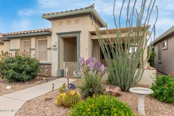 $319,999 | 10262 South White Surrey Drive, Vail, AZ 85641