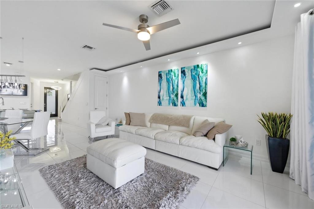 7345 Rockefeller Drive Naples, FL 34119 - Photo 9 of 42
