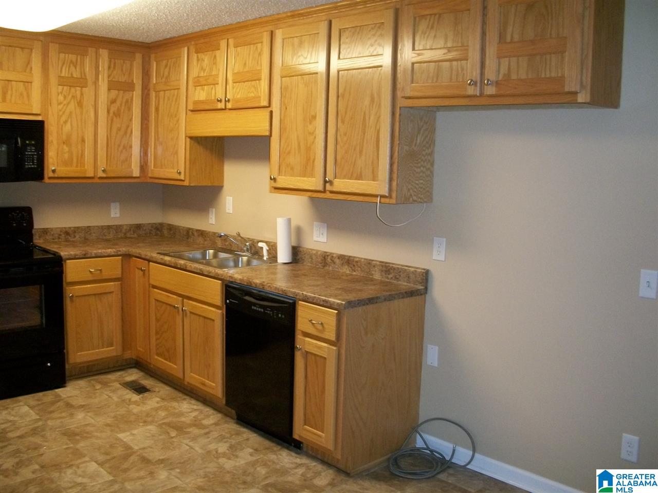 918 Carson Lane Southwest Jacksonville, AL 36265 - Photo 6 of 43