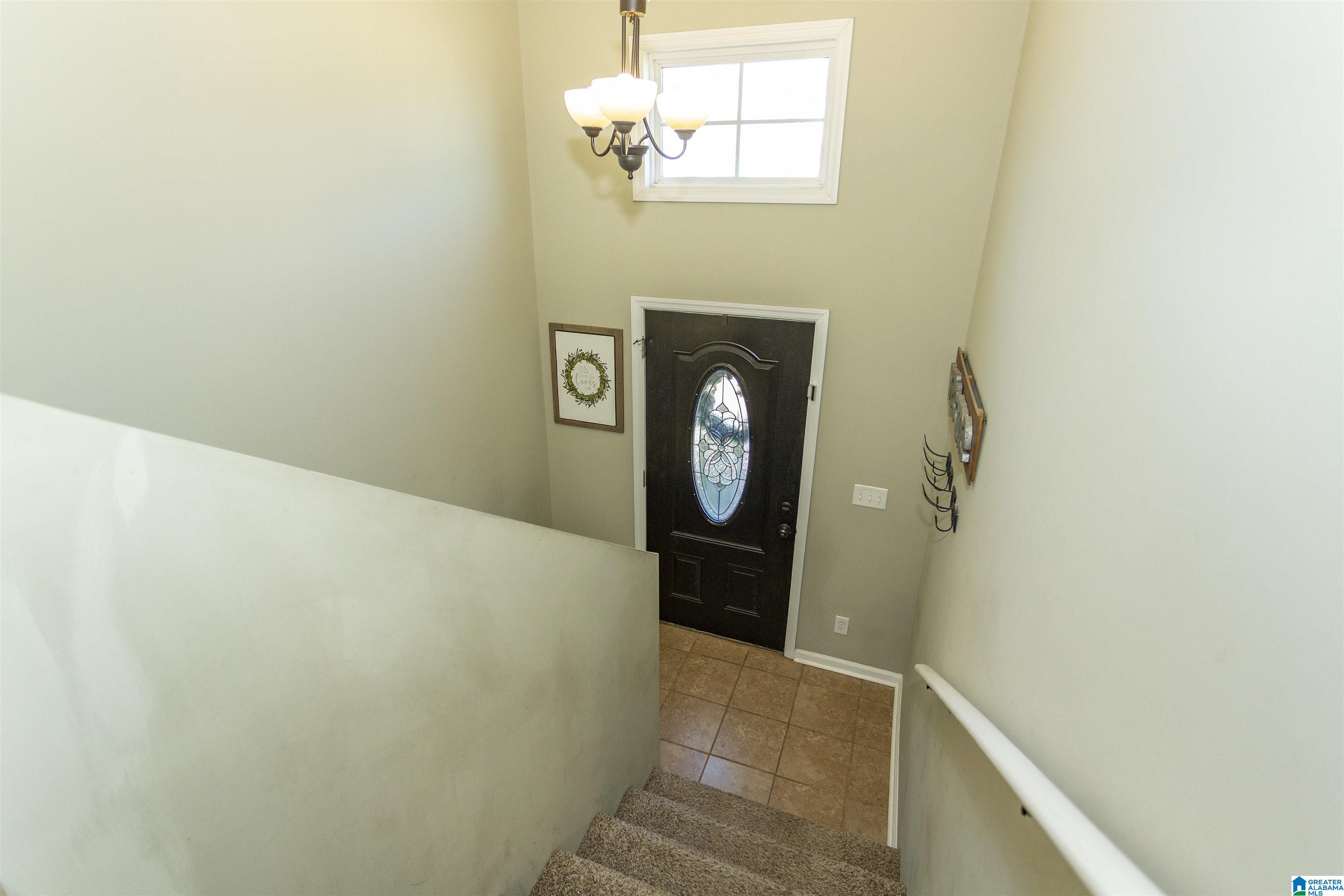 22 Megan Road Hayden, AL 35079 - Photo 3 of 31