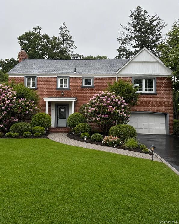 18 Pond Park Road Great Neck, NY 11023 - Photo 1 of 21