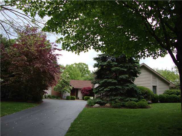 2756 Lear Road Upper Arlington, OH 43220 - Photo 1 of 18