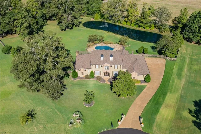 $980,000 | 40 Kingston Cove, Eads, TN 38028