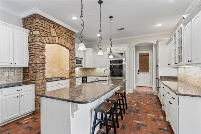 $980,000 | 40 Kingston Cove, Eads, TN 38028