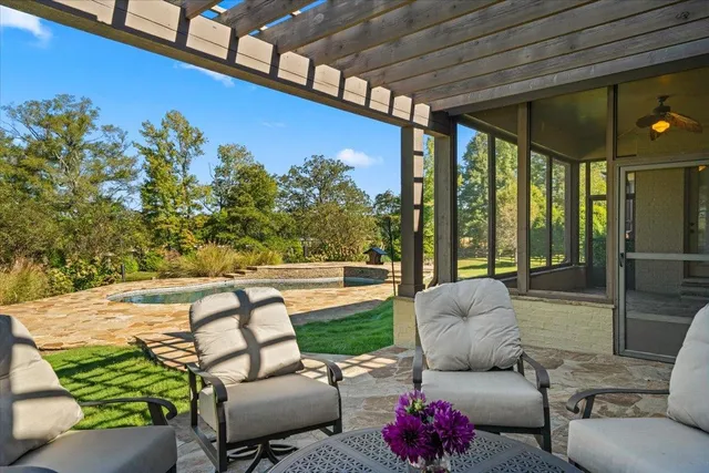 $980,000 | 40 Kingston Cove, Eads, TN 38028