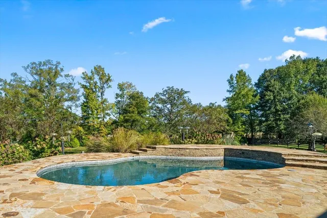 $980,000 | 40 Kingston Cove, Eads, TN 38028