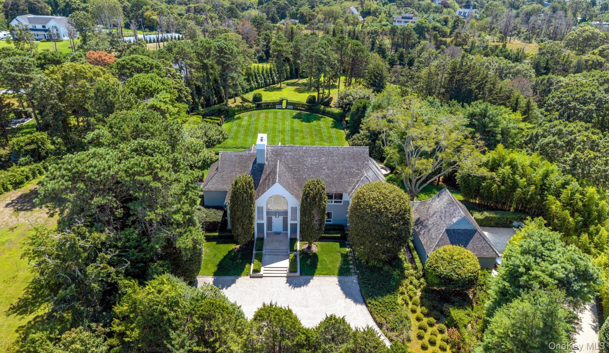 20 Hillside Road Southampton, NY 11968 - Photo 8 of 32 an aerial view of a house
