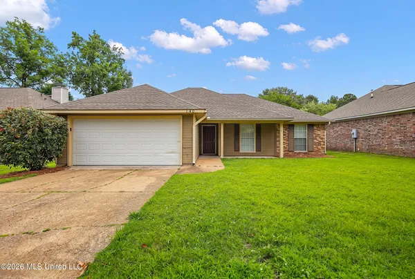$235,000 | 140 Willow Oak Lane, Brandon, MS 39047