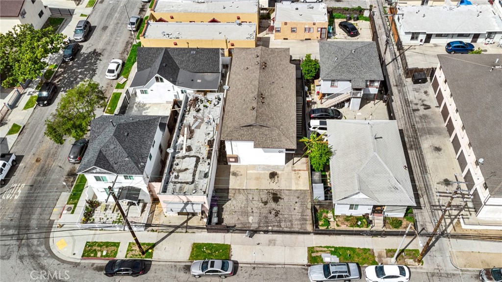 911 East 10th Street Long Beach, CA 90813 - Photo 18 of 19 an aerial view of residential houses with outdoor space
