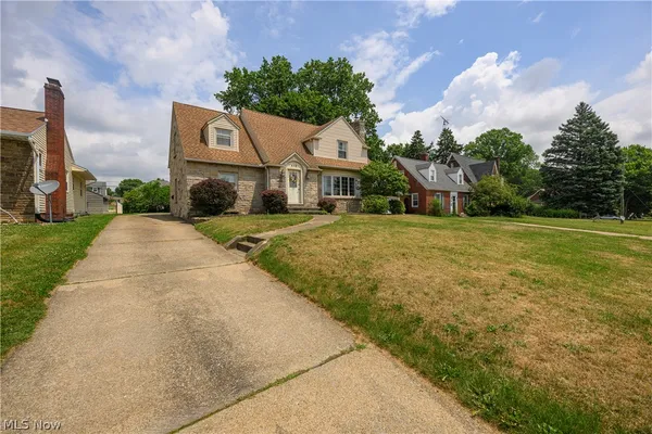 $235,000 | 415 30th Street Northwest, Canton, OH 44709