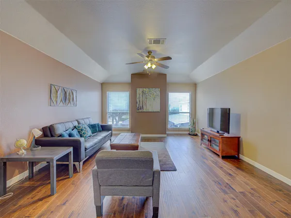 $2,800 | 2203 Kerr Trail, Cedar Park, TX 78613