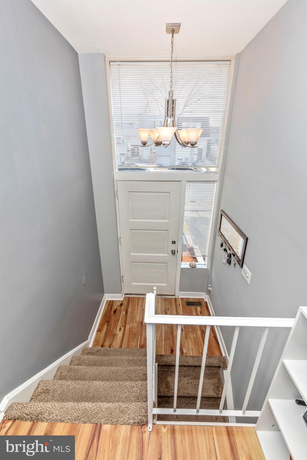 4208 Whiting Road Philadelphia, PA 19154 - Photo 3 of 33 Entry