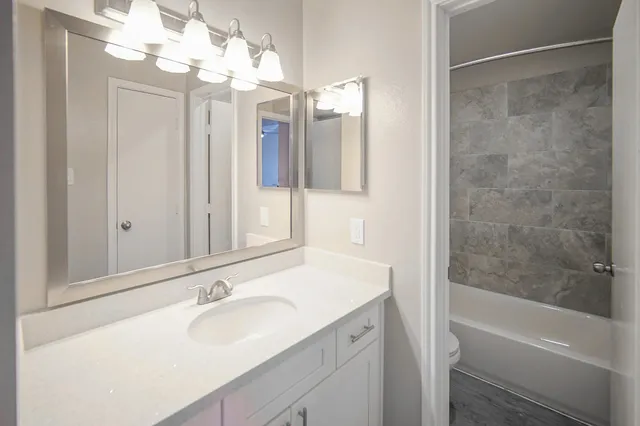 $864 | 8455 Will Clayton Parkway, Unit 715, Humble, TX 77338