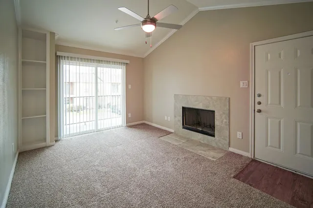 $864 | 8455 Will Clayton Parkway, Unit 715, Humble, TX 77338