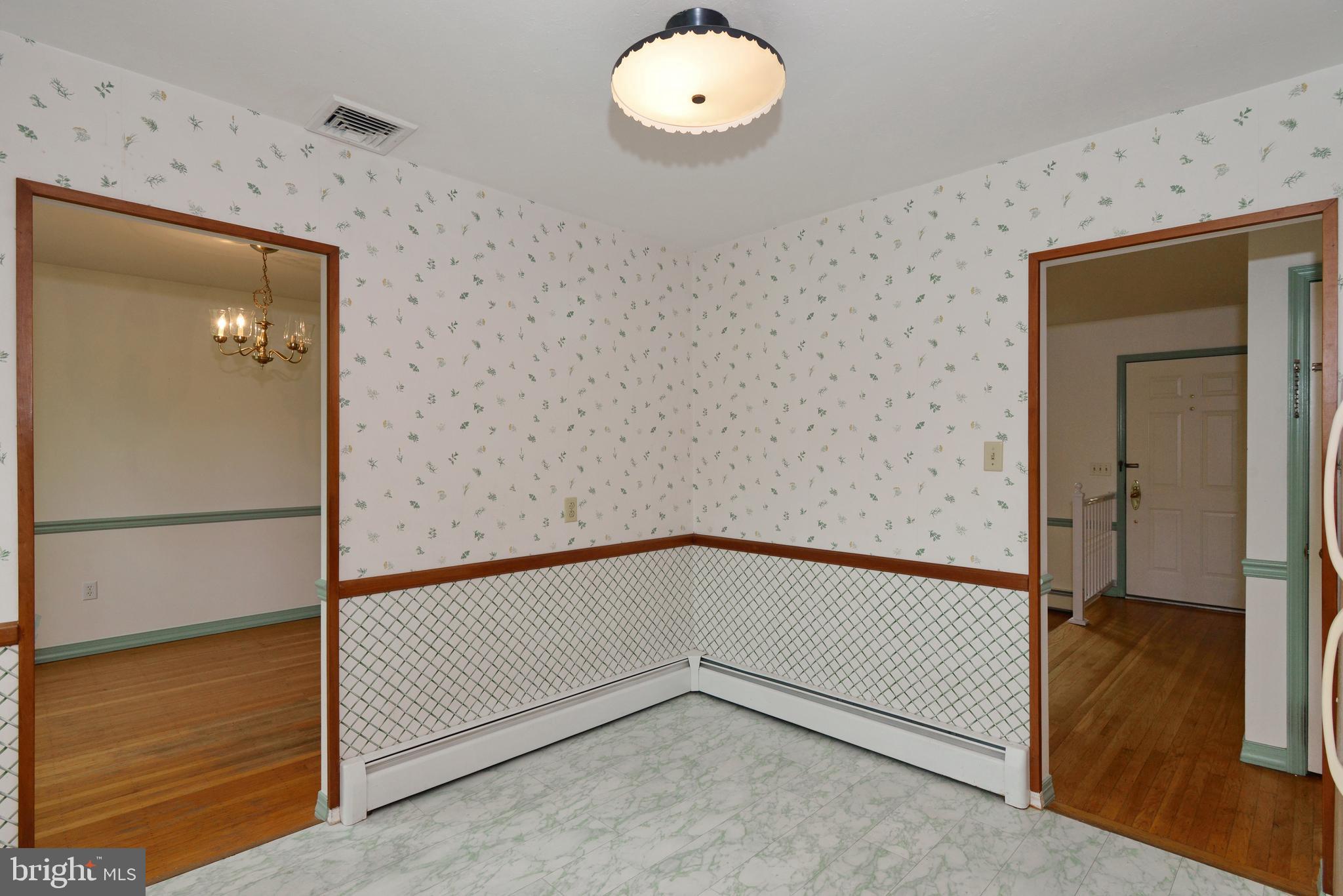 479 Quarry Road Harleysville, PA 19438 - Photo 11 of 33 Eat in Kitchen