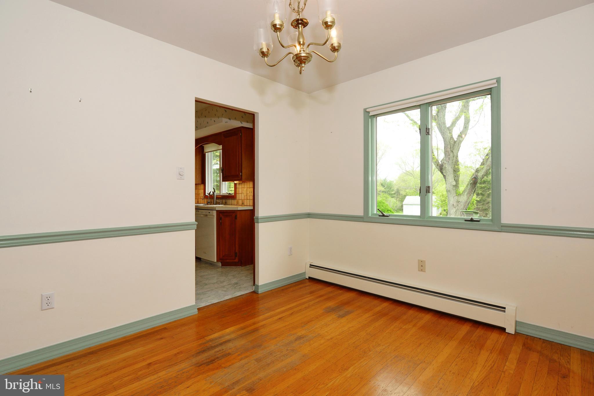 479 Quarry Road Harleysville, PA 19438 - Photo 12 of 33 Dining Room with Hardwood Floors