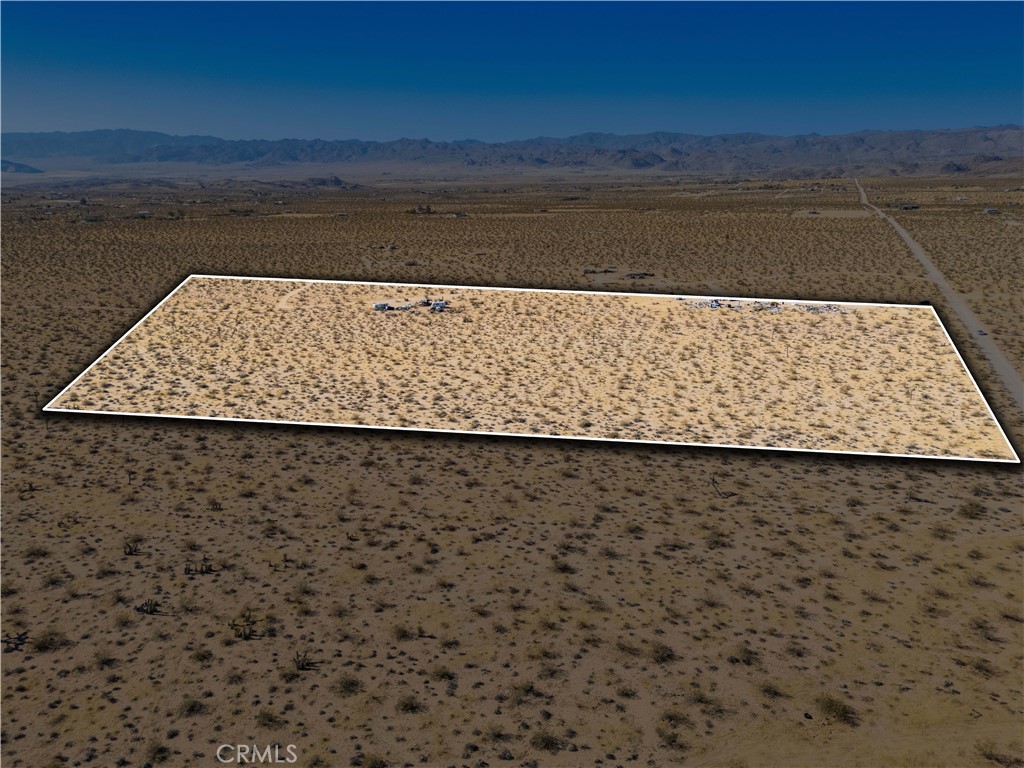 6311431 Sunset Road Joshua Tree, CA 92252 - Photo 10 of 15 a view of an outdoor space