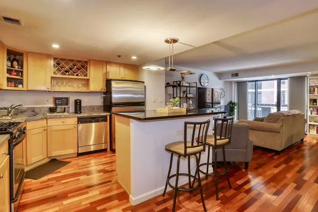 $3,150 | 700 1st Street, Unit 4L, Hoboken, NJ 07030
