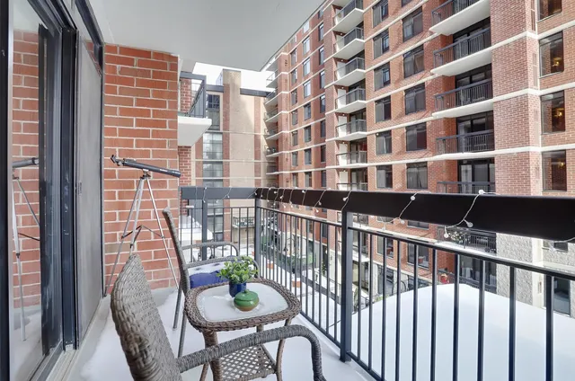 $3,150 | 700 1st Street, Unit 4L, Hoboken, NJ 07030