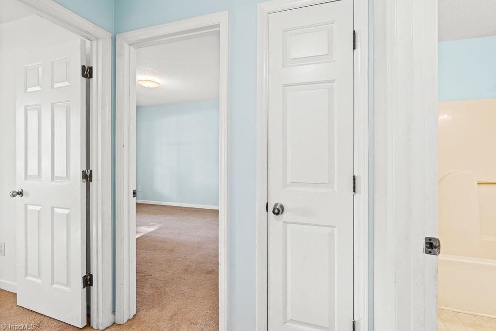 1017 Oakview Road High Point, NC 27265 - Photo 14 of 28