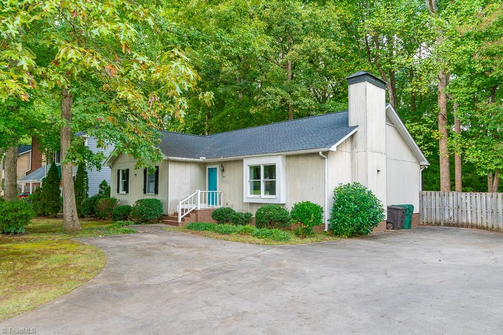 1017 Oakview Road High Point, NC 27265 - Photo 22 of 28