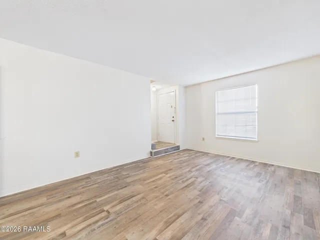 $825 | 114 Country, Unit 4, Lafayette, LA 70508