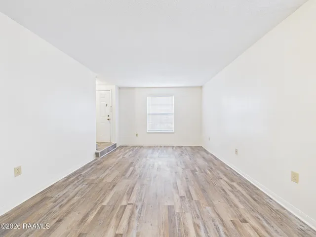 $825 | 114 Country, Unit 4, Lafayette, LA 70508