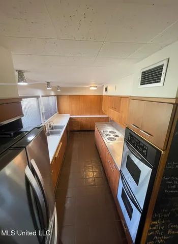 $365,000 | 101 Riverside Street, Vidalia, LA 71373