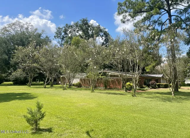 $365,000 | 101 Riverside Street, Vidalia, LA 71373