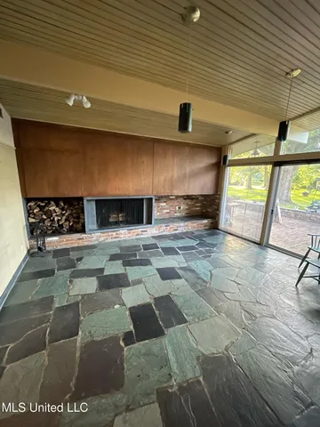 $365,000 | 101 Riverside Street, Vidalia, LA 71373