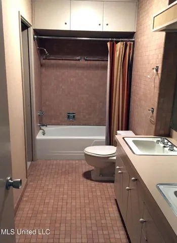 $365,000 | 101 Riverside Street, Vidalia, LA 71373