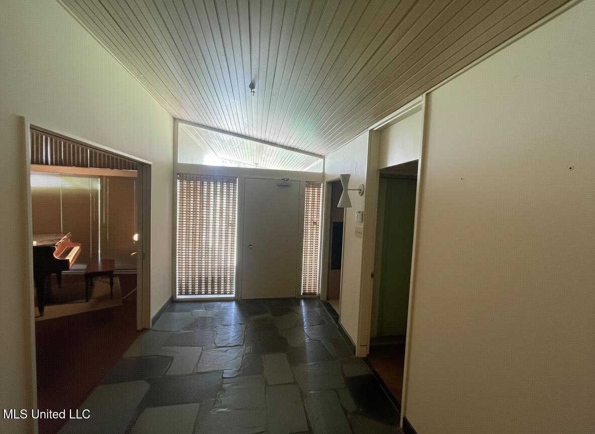 101 Riverside Street Vidalia, LA 71373 - Photo 7 of 68 IMG_9377