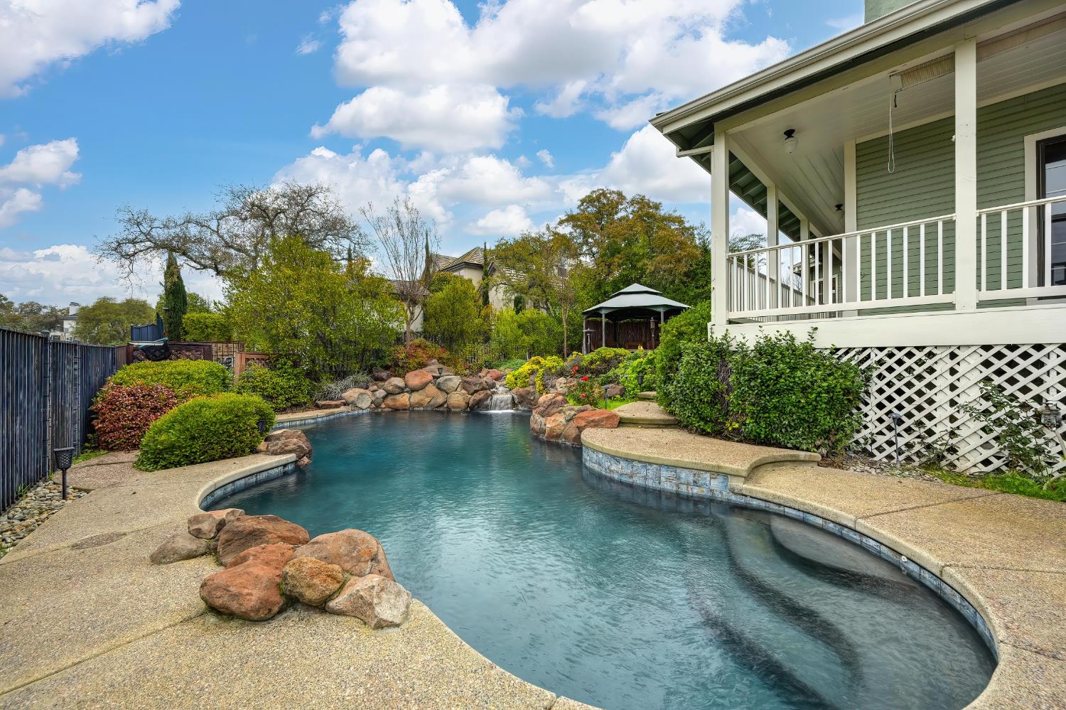 6408 Puerto Drive Rancho Murieta, CA 95683 - Photo 34 of 49 Sparkling Pool