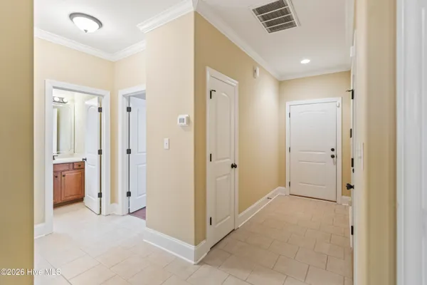 $1,900 | 1624 Brook Hollow Drive, Unit B, Greenville, NC 27834