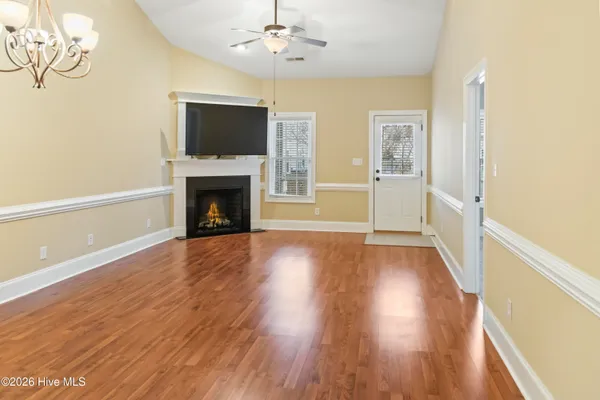 $1,900 | 1624 Brook Hollow Drive, Unit B, Greenville, NC 27834