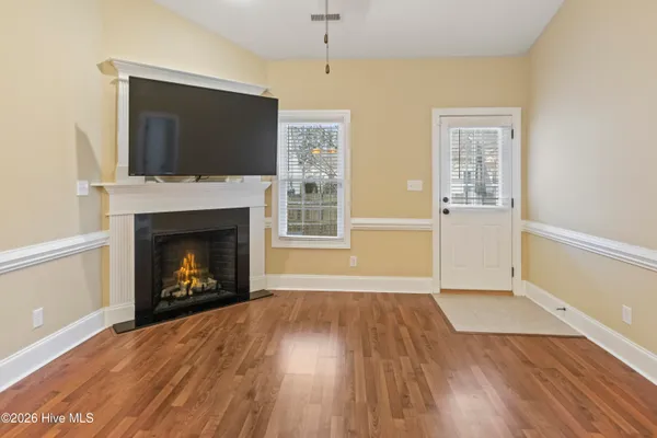 $1,900 | 1624 Brook Hollow Drive, Unit B, Greenville, NC 27834