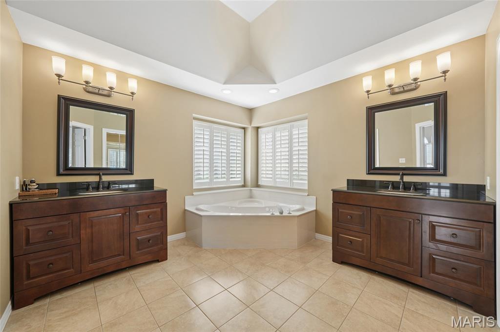 1059 Huthmaker Road Kirkwood, MO 63122 - Photo 20 of 39 Gallery Image 20