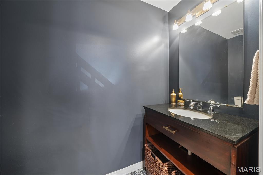 1059 Huthmaker Road Kirkwood, MO 63122 - Photo 30 of 39 Gallery Image 30